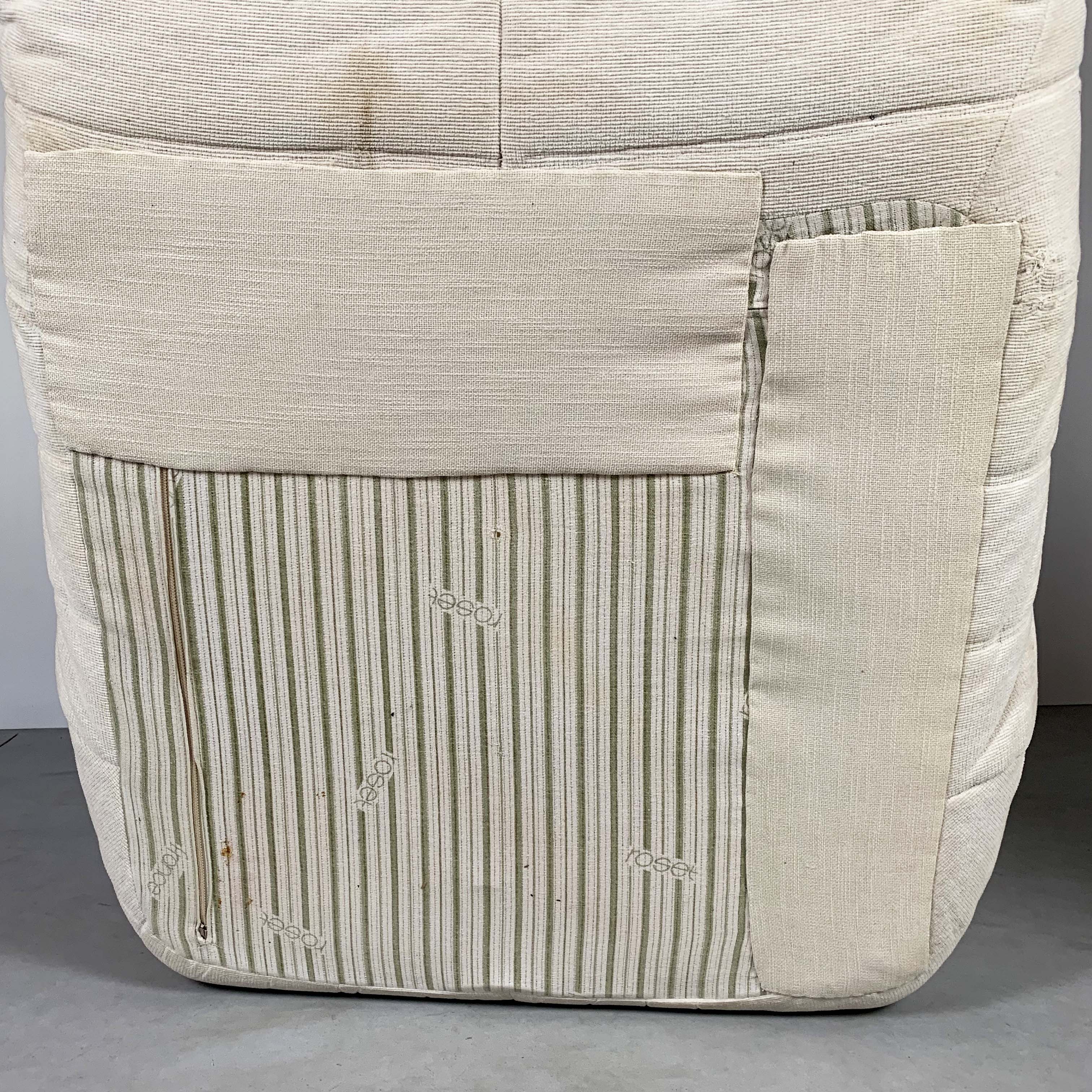 Togo 1 Place Crème by Michel Ducaroy for Ligne Roset, 1970