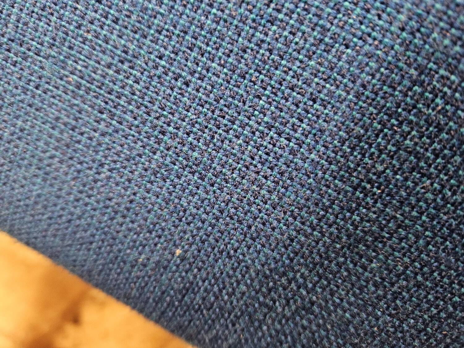 Bench and its two vintage chairs 1970