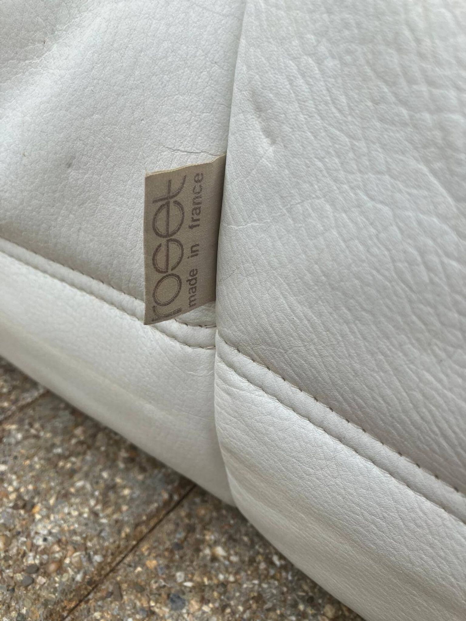100% authentic Ligne Roset Togo 1-seater light beige leather '87
