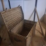 Wicker travel trunk