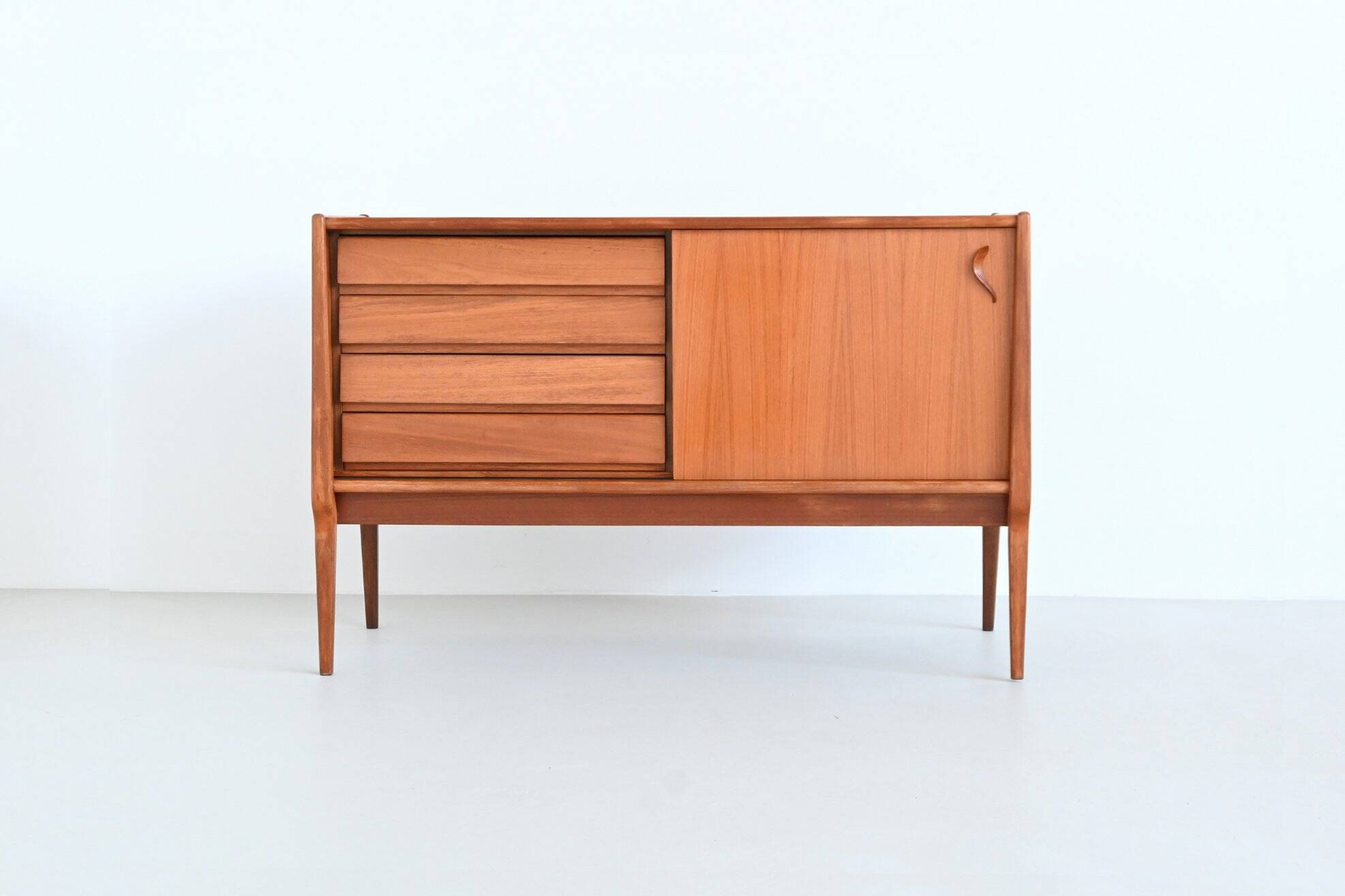 Bosteels Meubelen unique small sideboard in walnut Belgium 1970