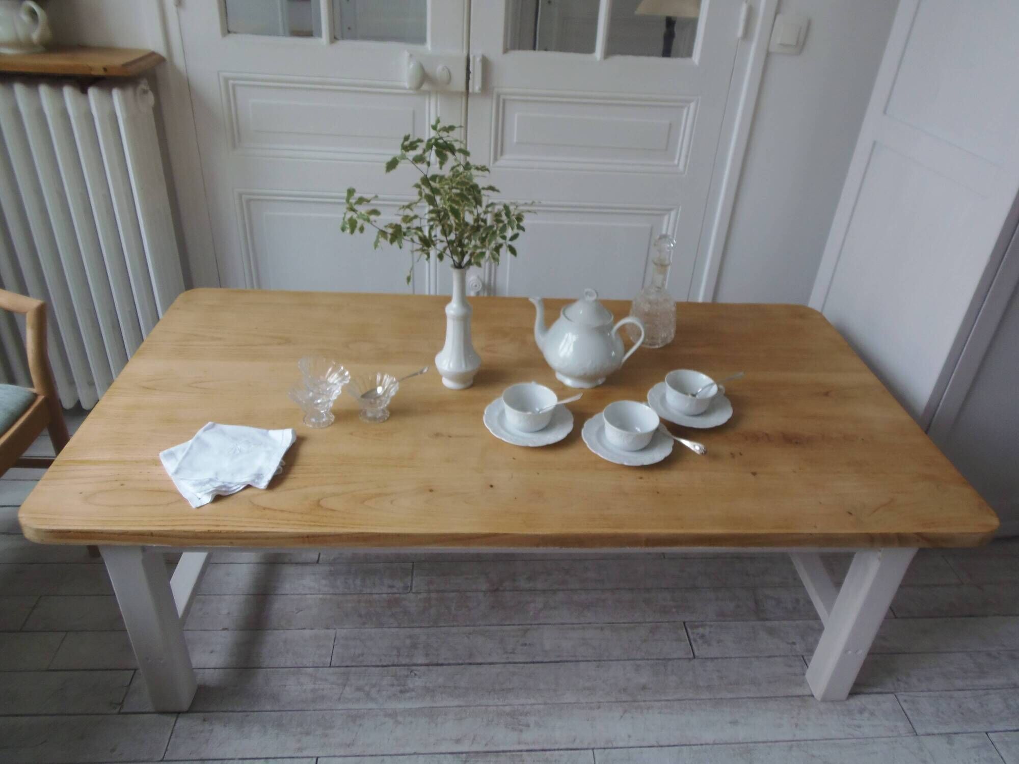 Plateau de service rustique en bois décoratif pour centre de table - Assiette à fromage en bois - Cadeau pour anniversaire de mariage ou couple