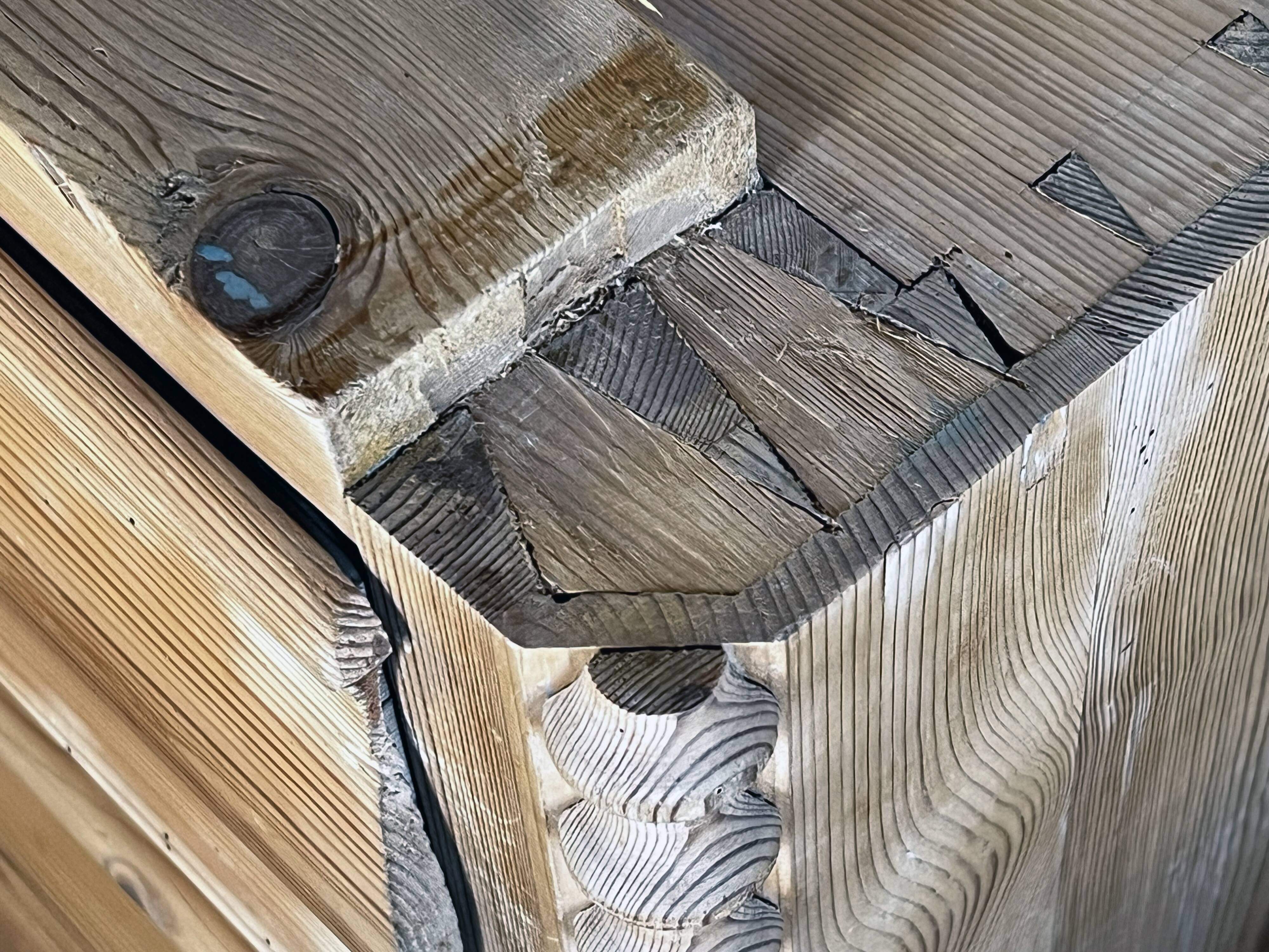 Large 19th century Scandinavian pine chest of drawers