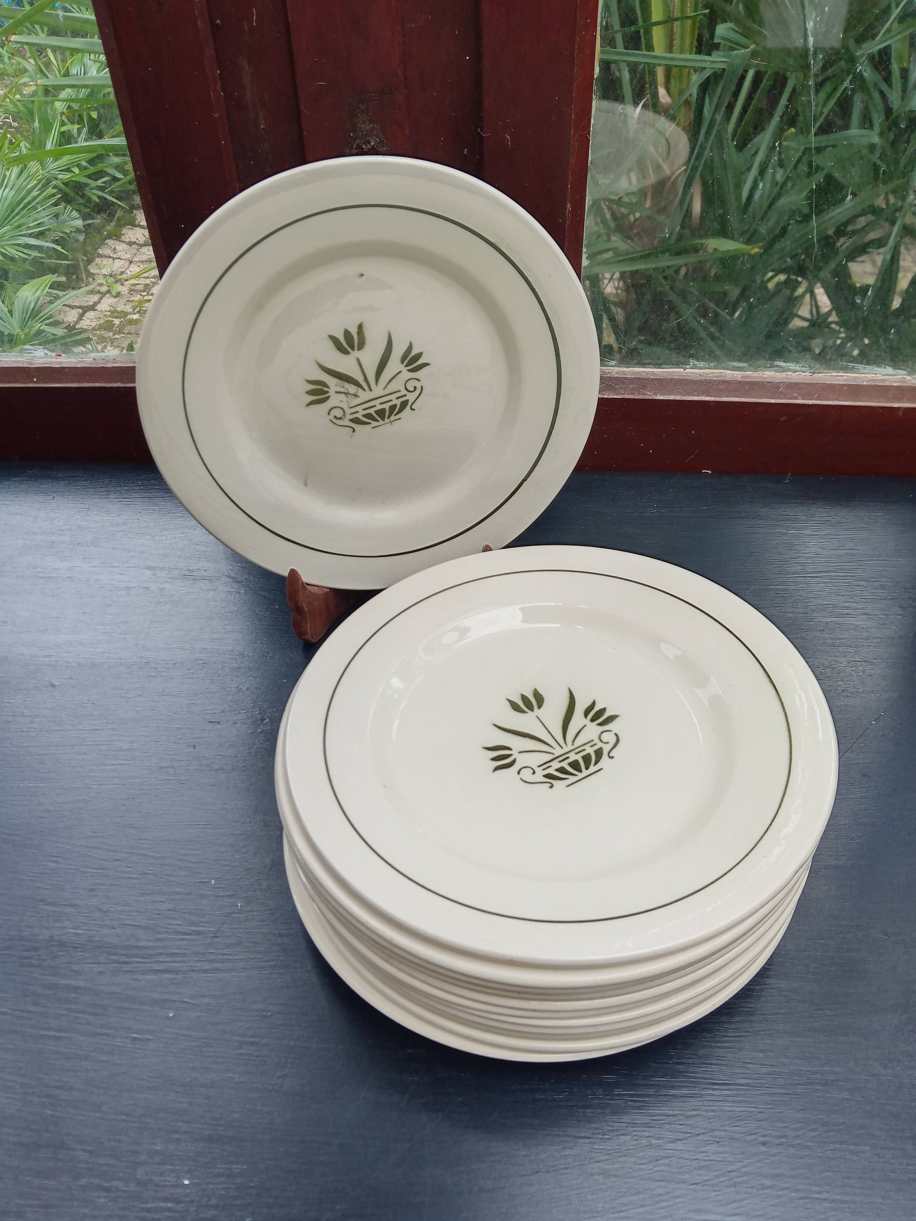 12 Terre de Fer Marmoz dessert plates