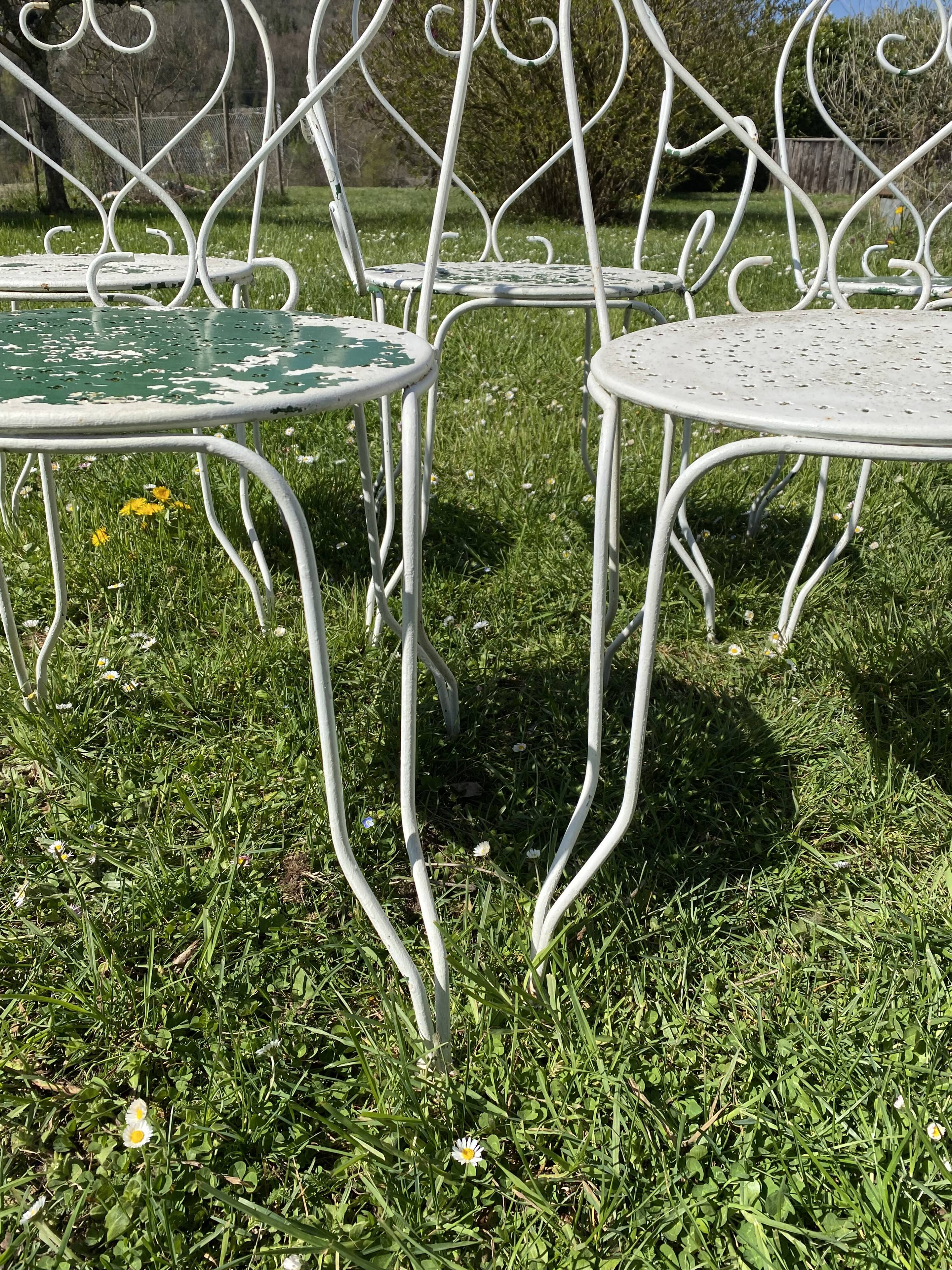 Set of 5 wrought iron garden chairs – openwork seats