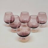 6 anciens verres à cognac en cristal de couleur prune