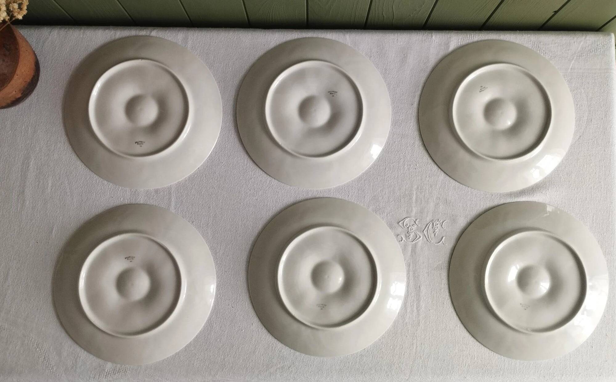 Lot de 6 assiettes à huîtres en porcelaine de Pillivuyt