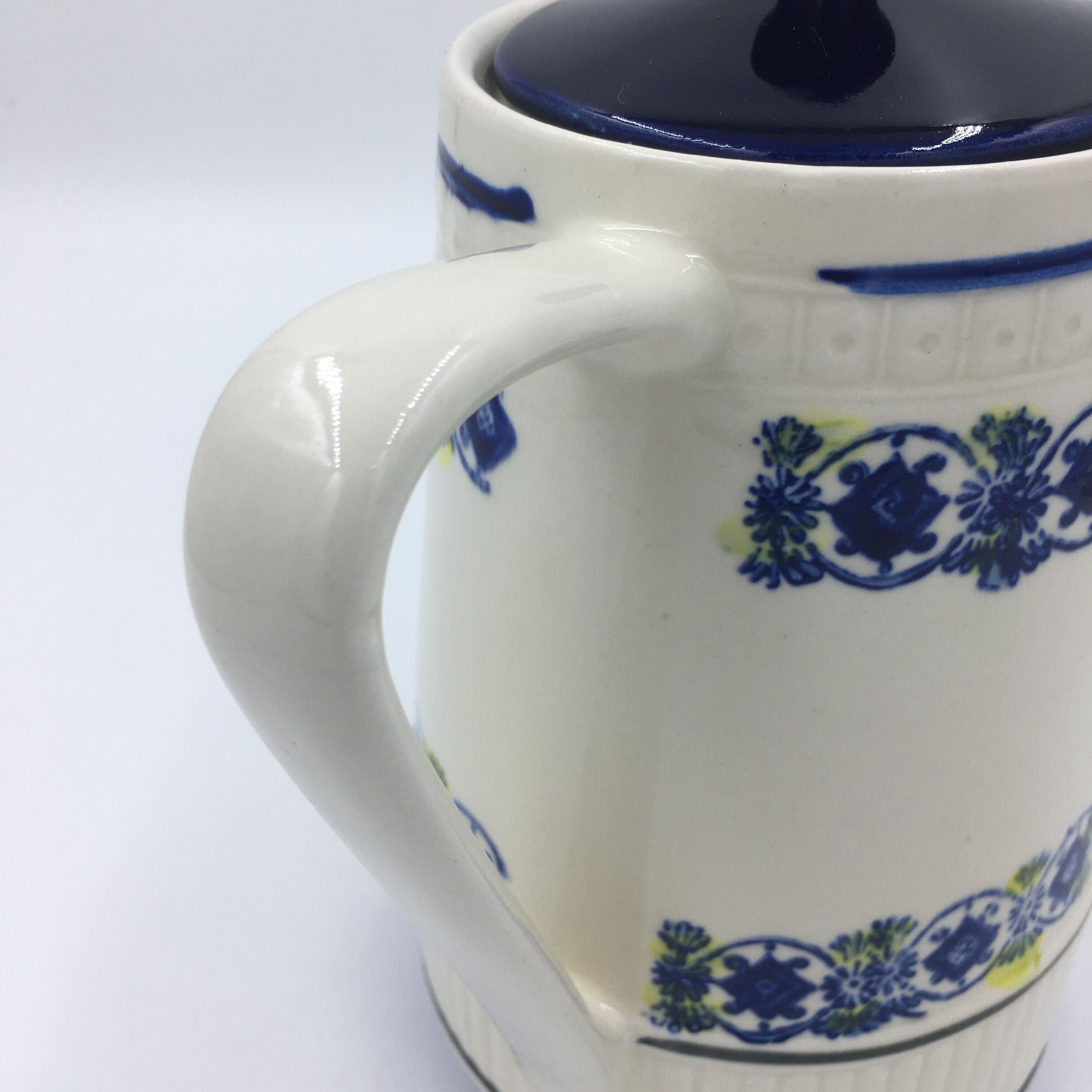 Foreign ceramic coffee maker