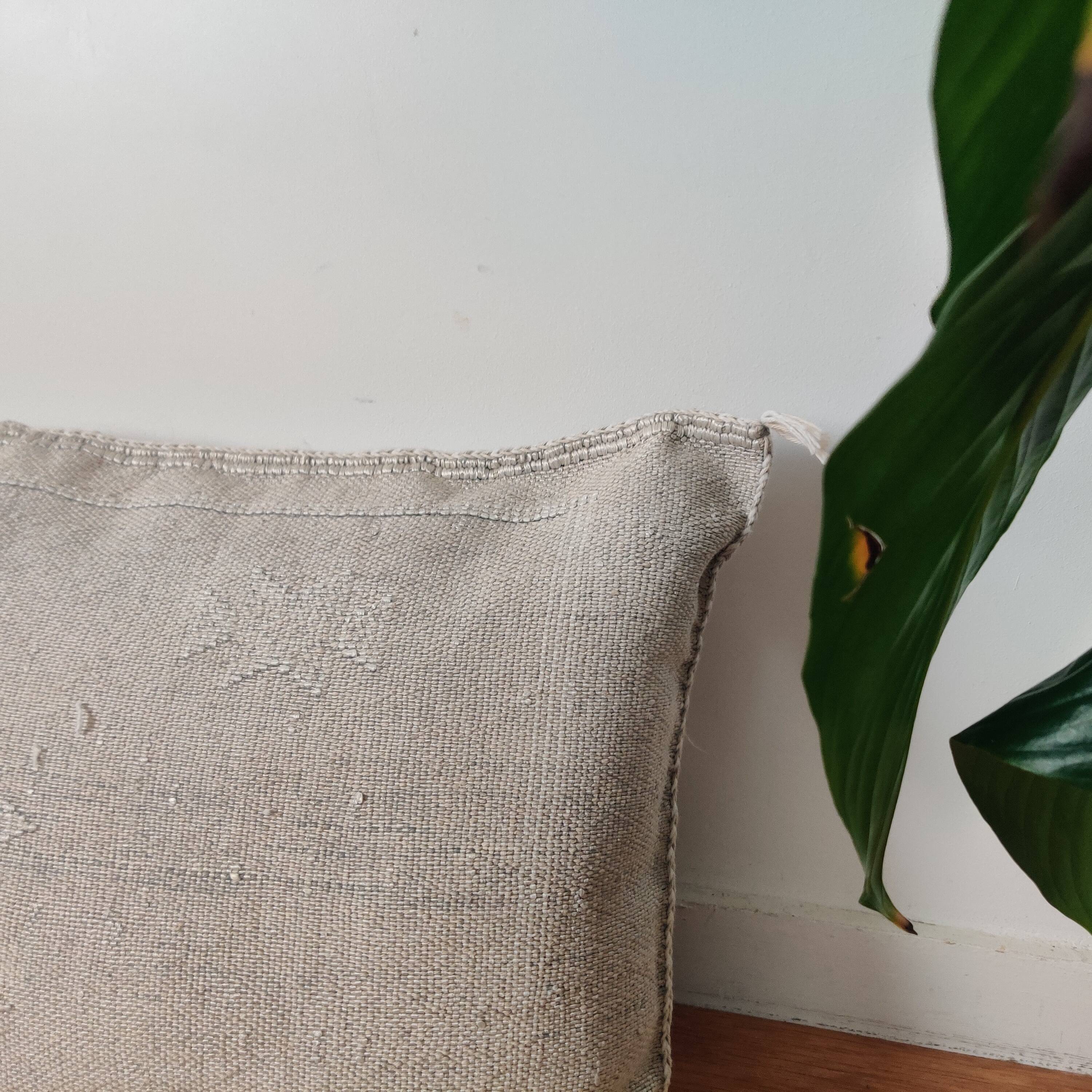 Coussin berbère marocain gris sabra