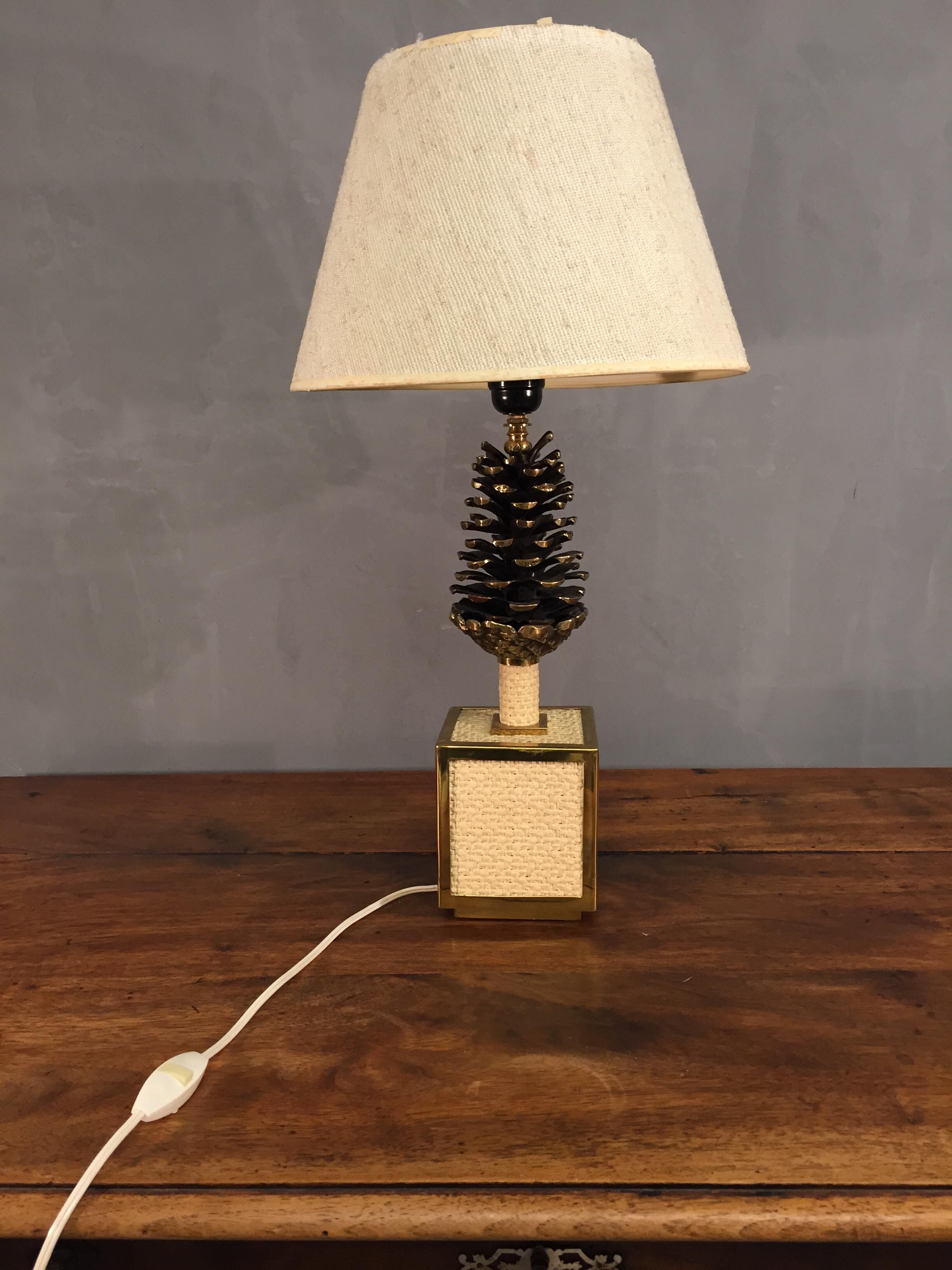 Lamp circa 1970 pinecone