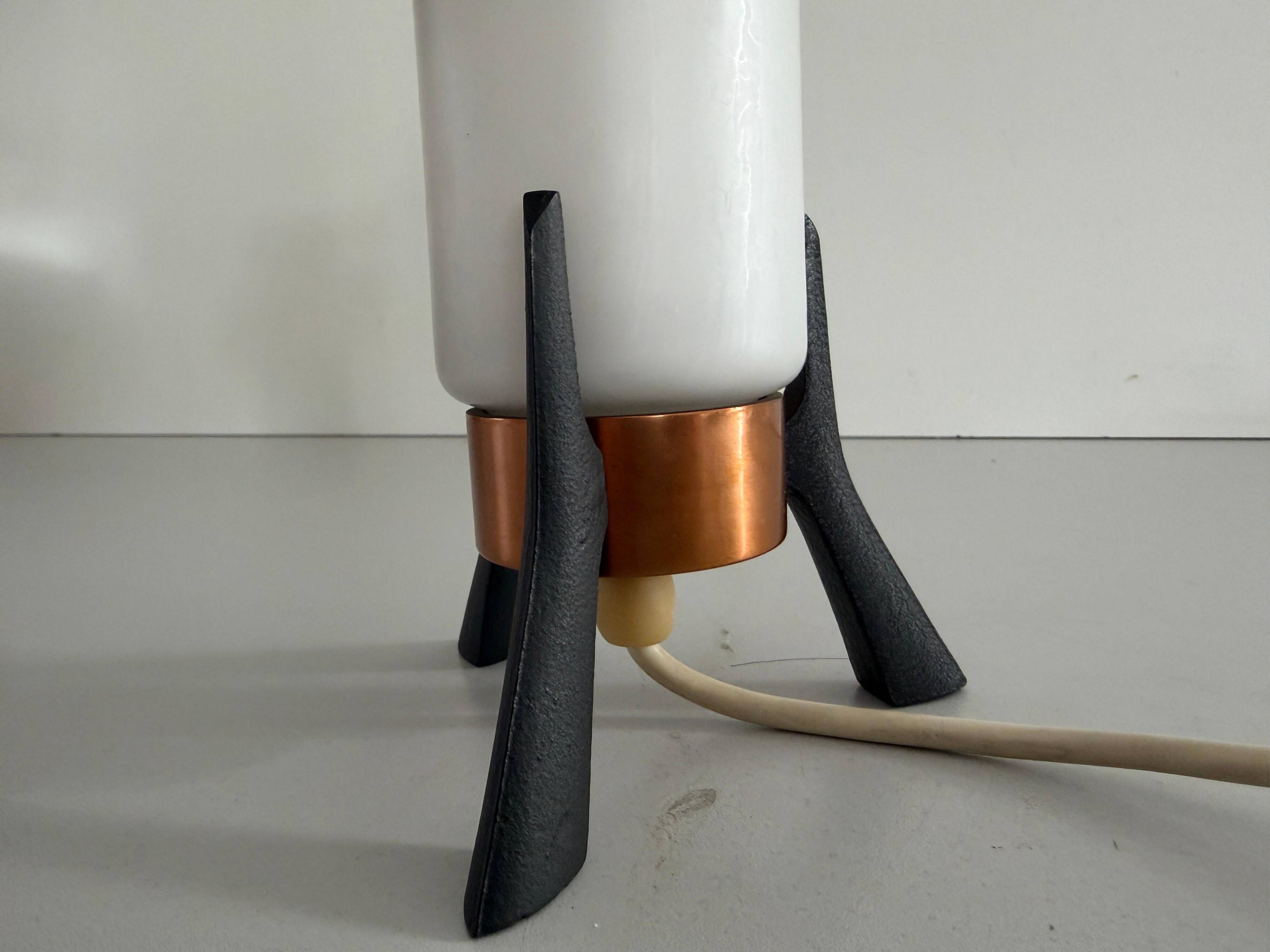 Simple table lamp in copper metal and opal glass, 1960s, Germany