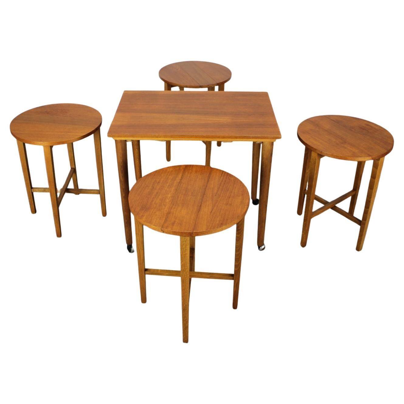 Table pliante et tabourets restaurés du milieu du siècle par Poul Hundevad, Danemark, années 1960