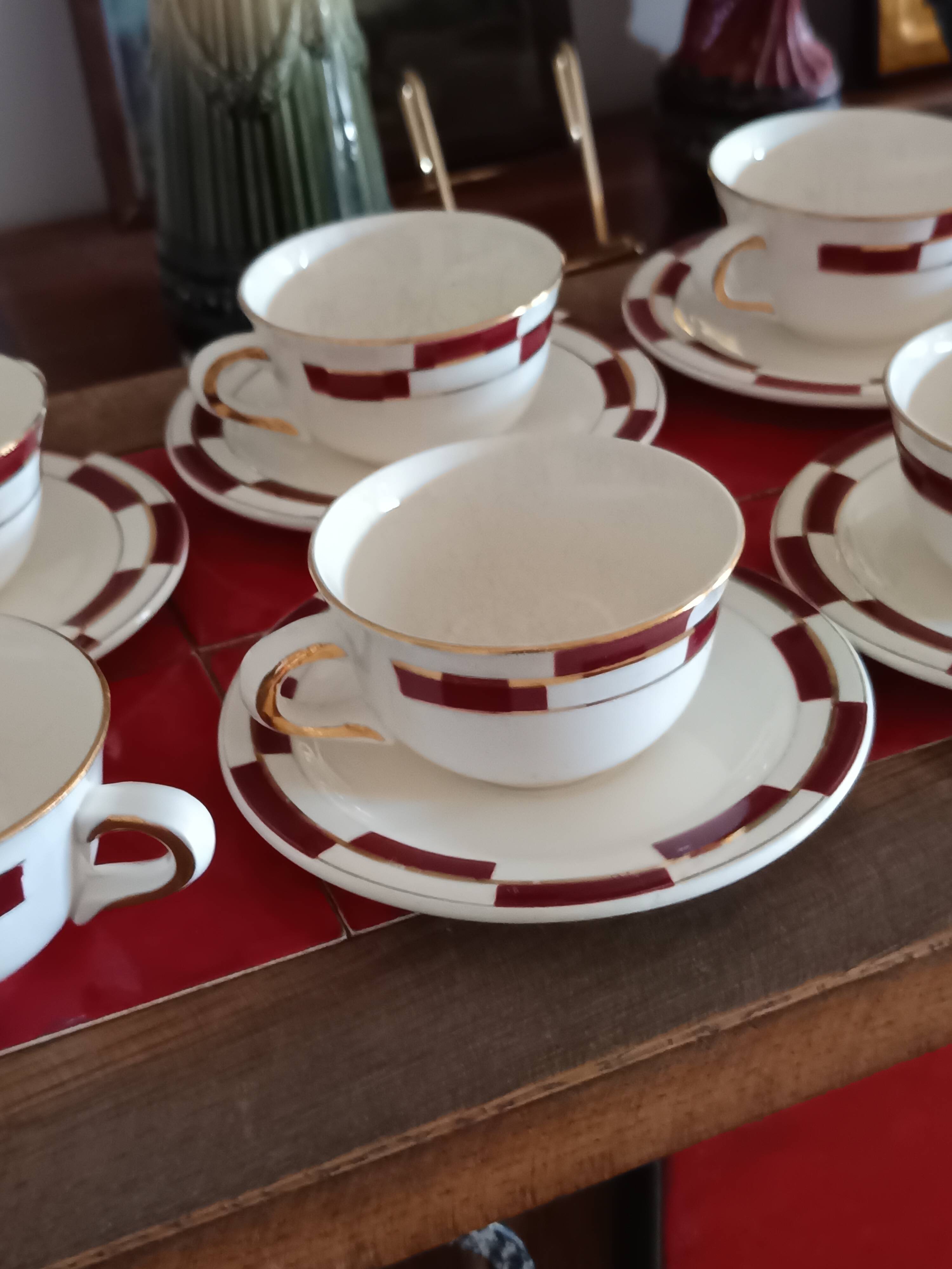 10 vintage coffee cups and 9 saucers, Salins earthenware, 1950
