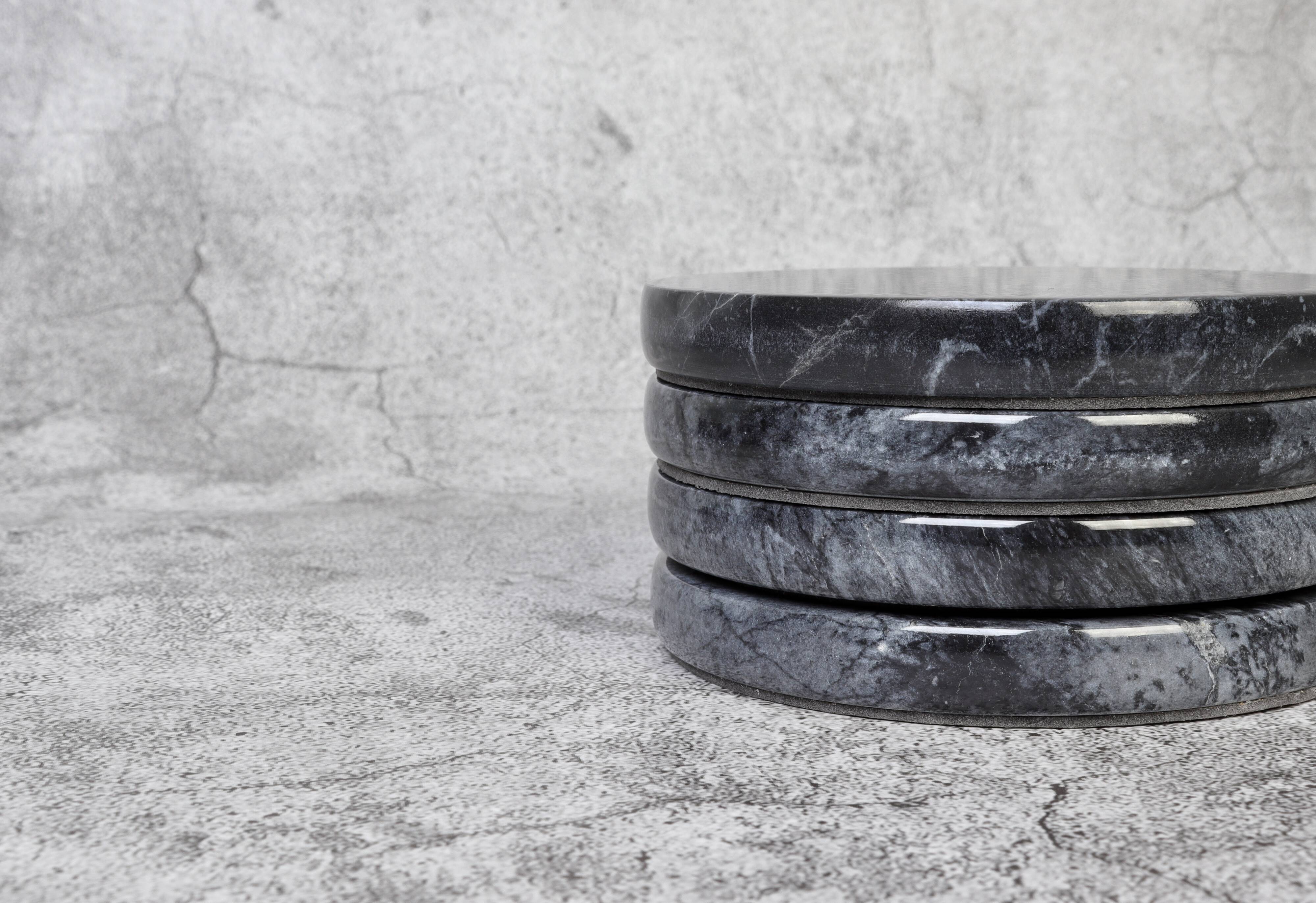 Gabriella – Black Round Natural Marble Coasters - set of 4