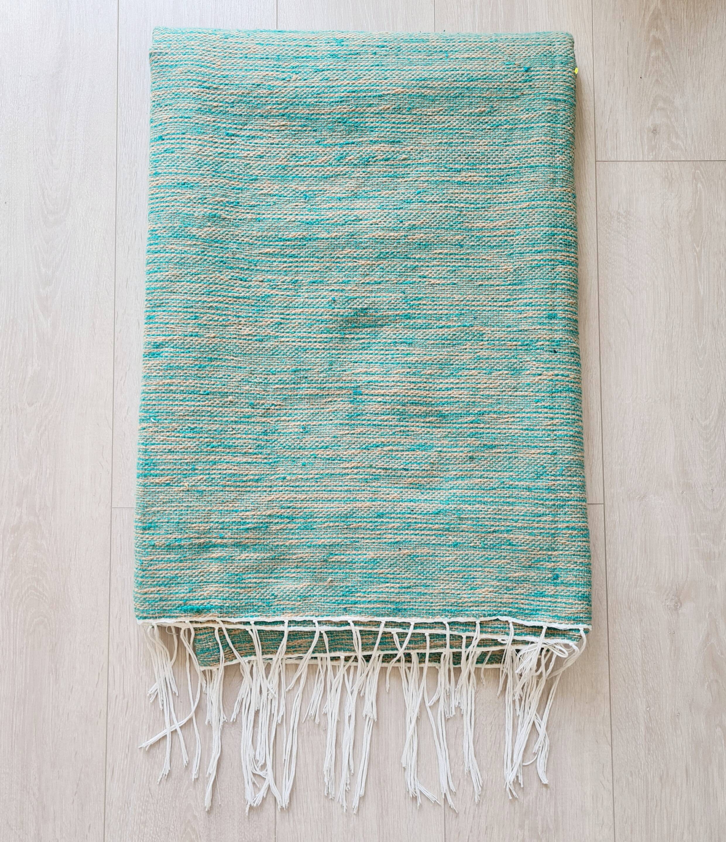 Handwoven green plaid with fine striped linen - fine fringes