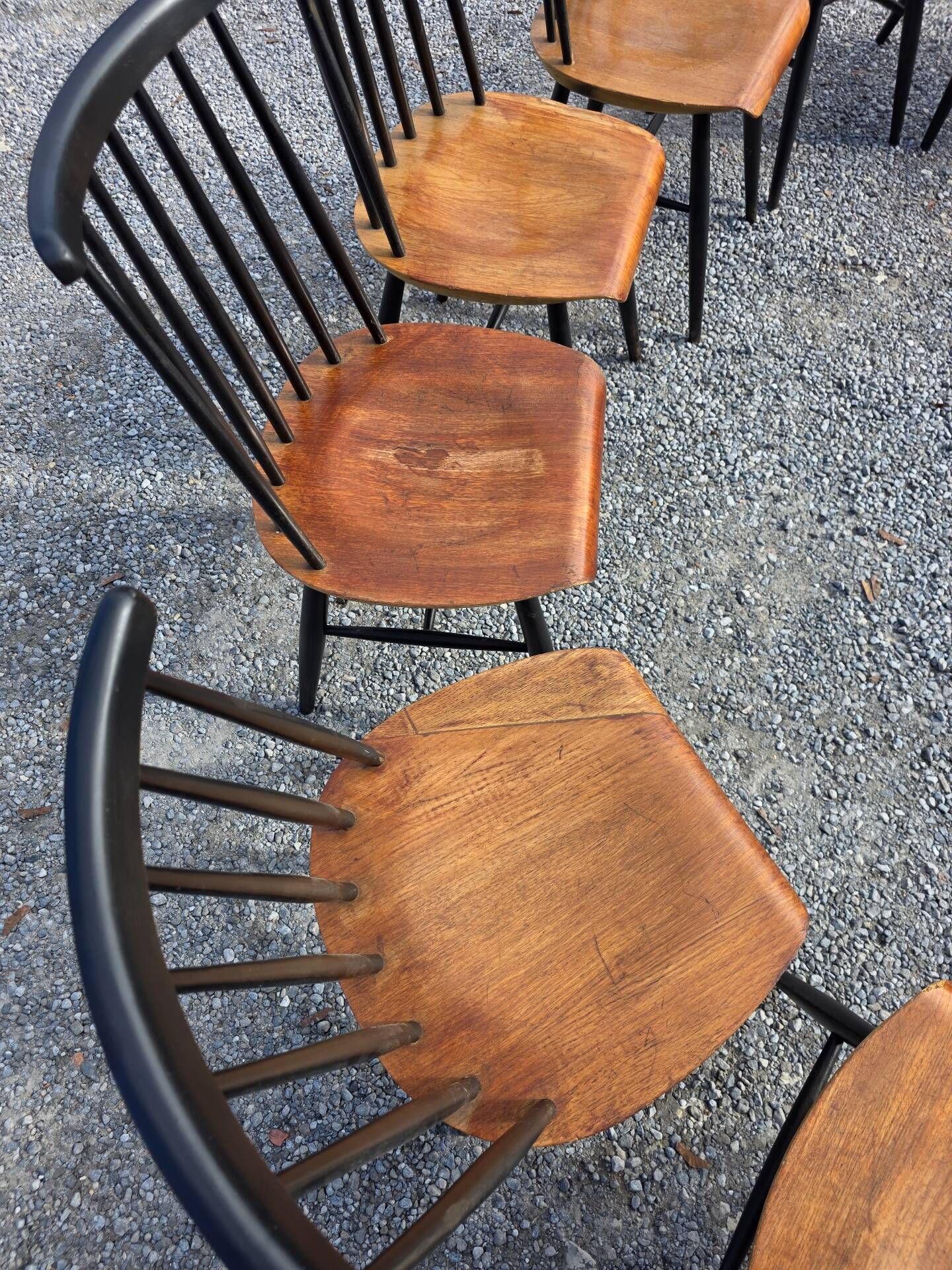 10 Scandinavian chairs from the 1960s