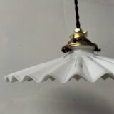 Opaline suspension with ceiling light