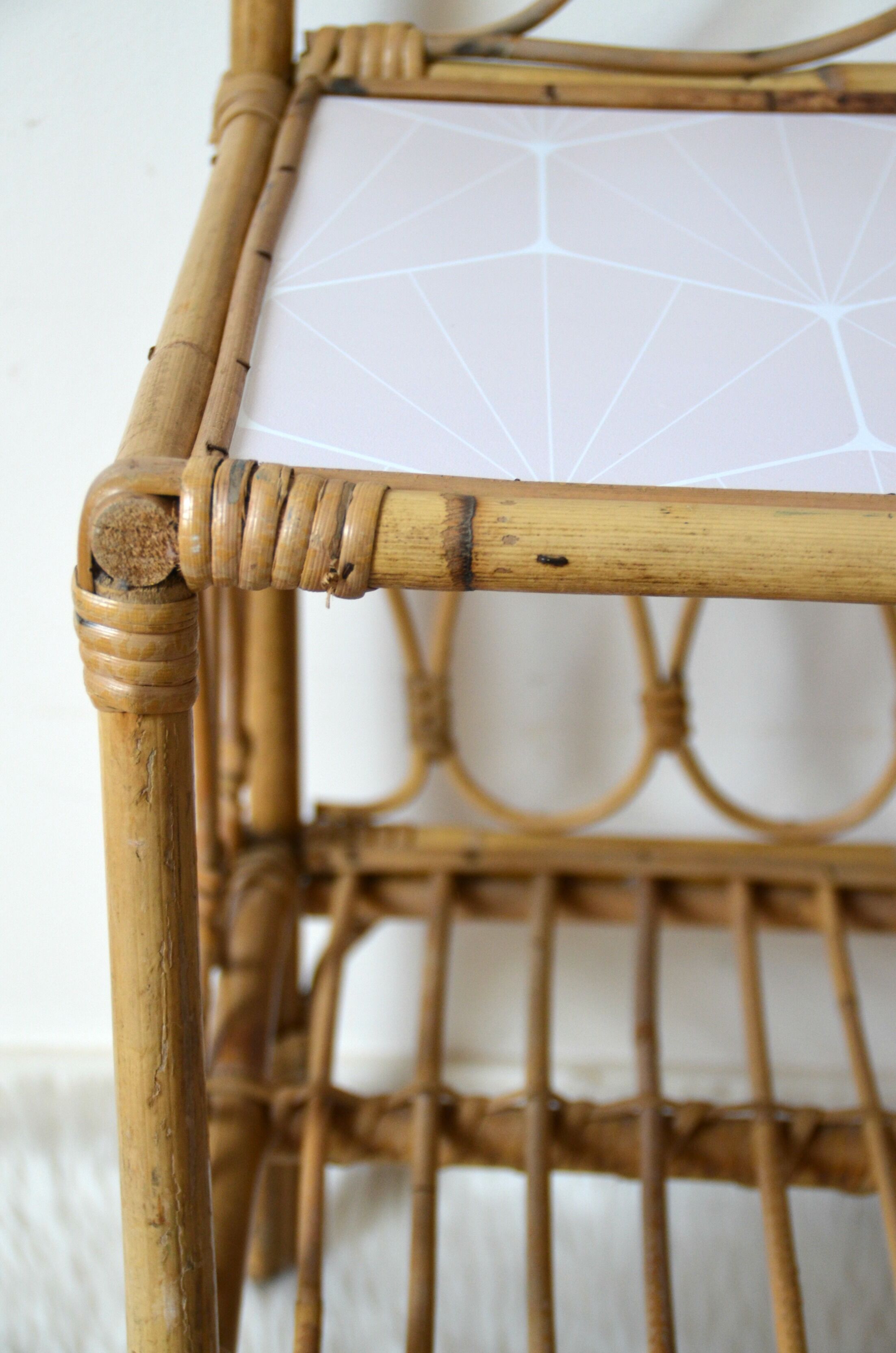 Table de chevet en rotin