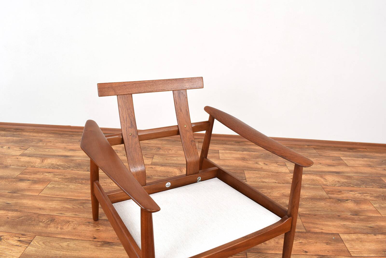 Mid-Century Danish Teak Armchair FD-164 by Arne Vodder for France & Son, 19