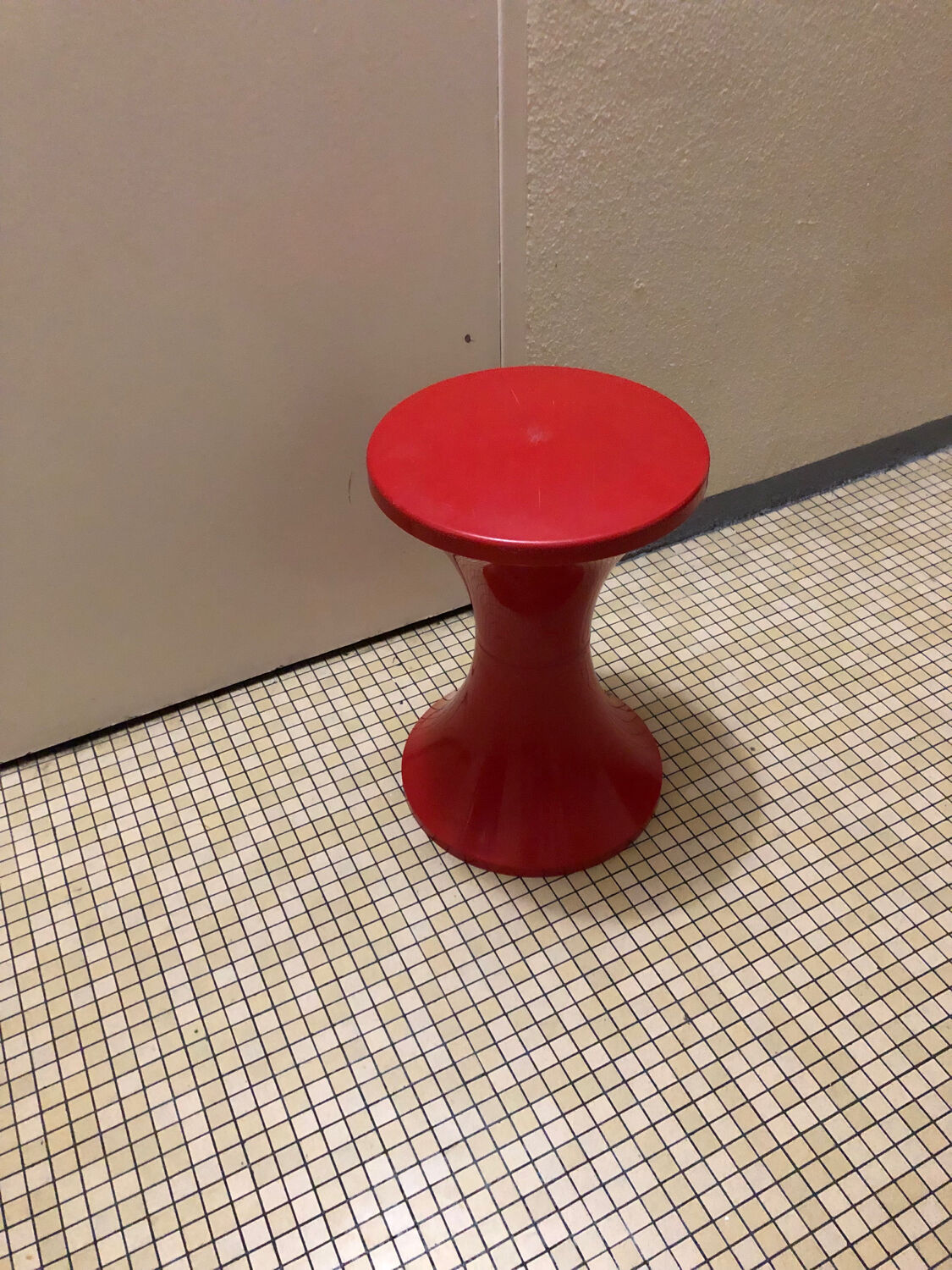 Red Tam Tam stool – official reissue – iconic design