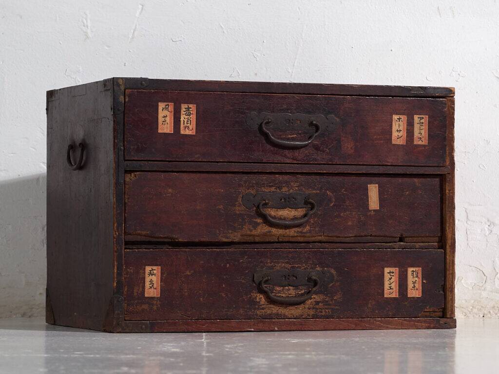 Antique Japanese auxiliary cedar ko-dansu, Meiji period (circa 1870-1900) #48