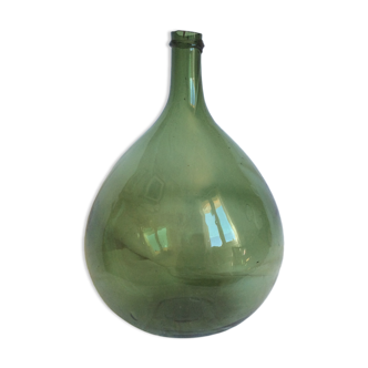 Former "lady jeanne" in blown glass, green bottle