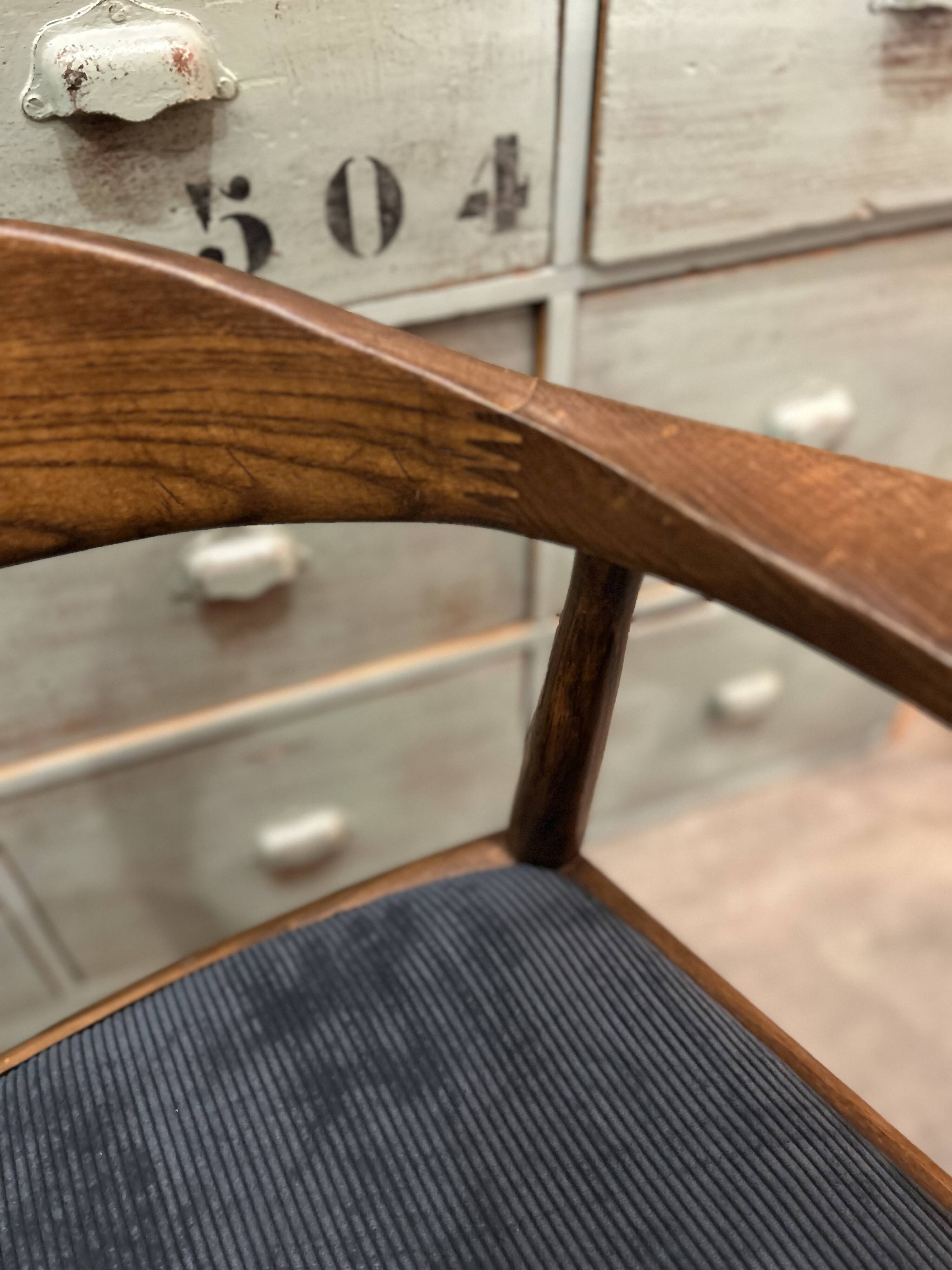 Scandinavian armchair in the style of Hans Wegner.