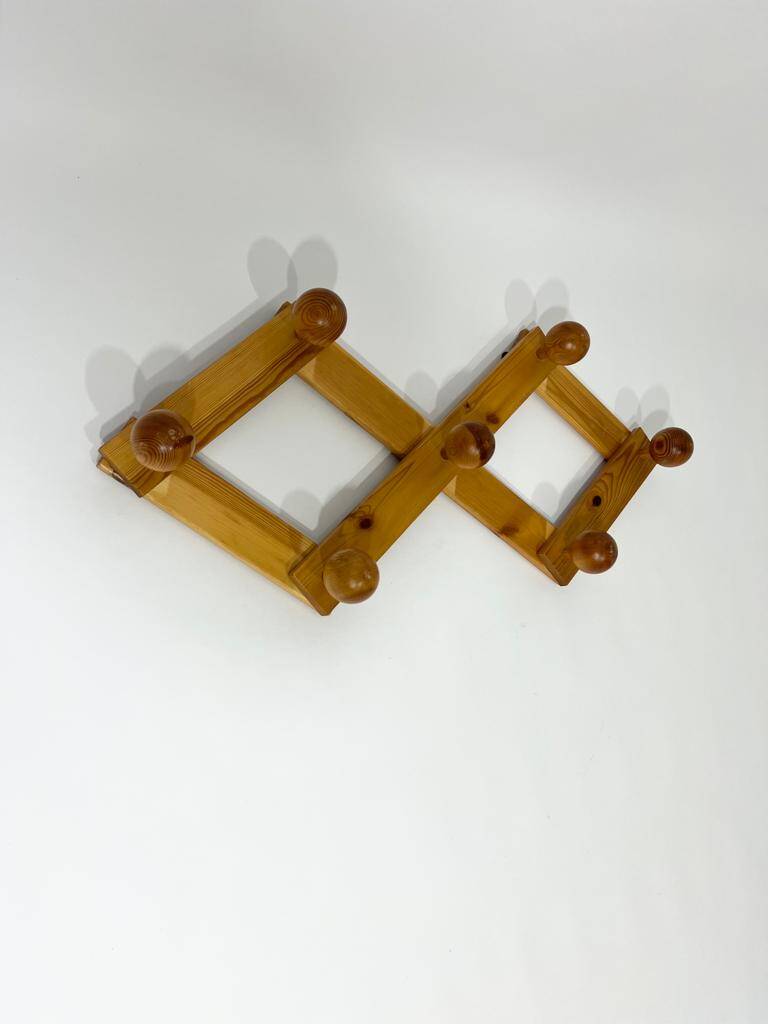 Porte manteau murale accordéon en pin massif