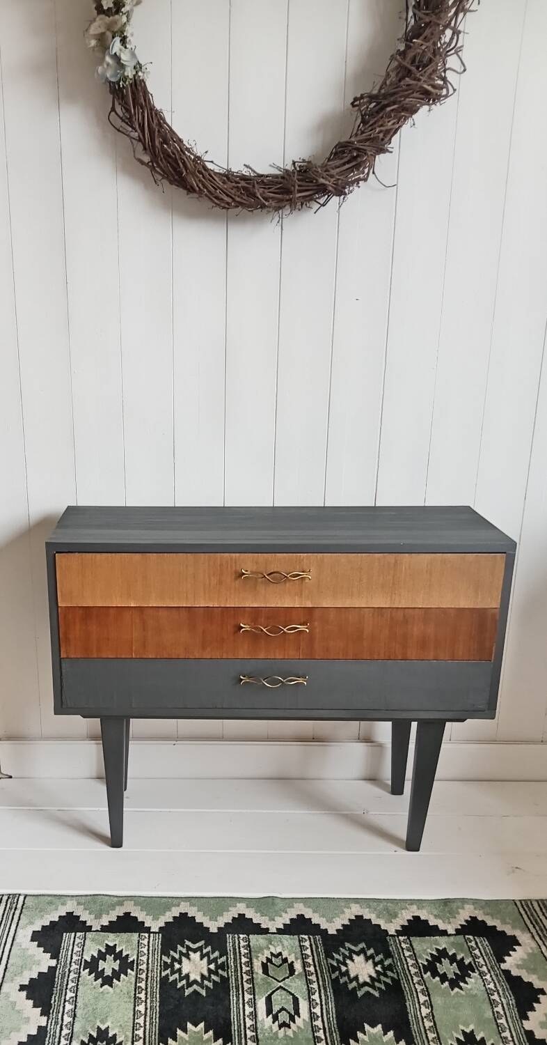 Chest of drawers, console in cherry