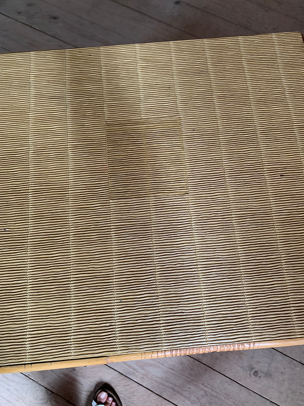 Vintage rattan buffet bar