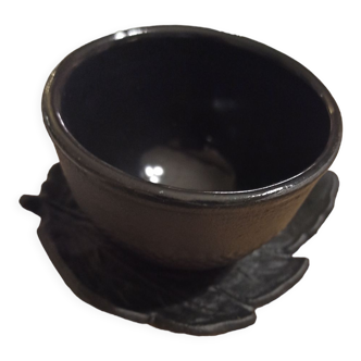 Cast iron cup