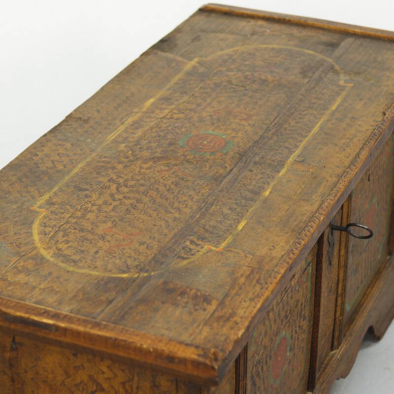Antique Folk Art Painted bridal chest 1737