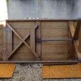 Table deux pieds pliants