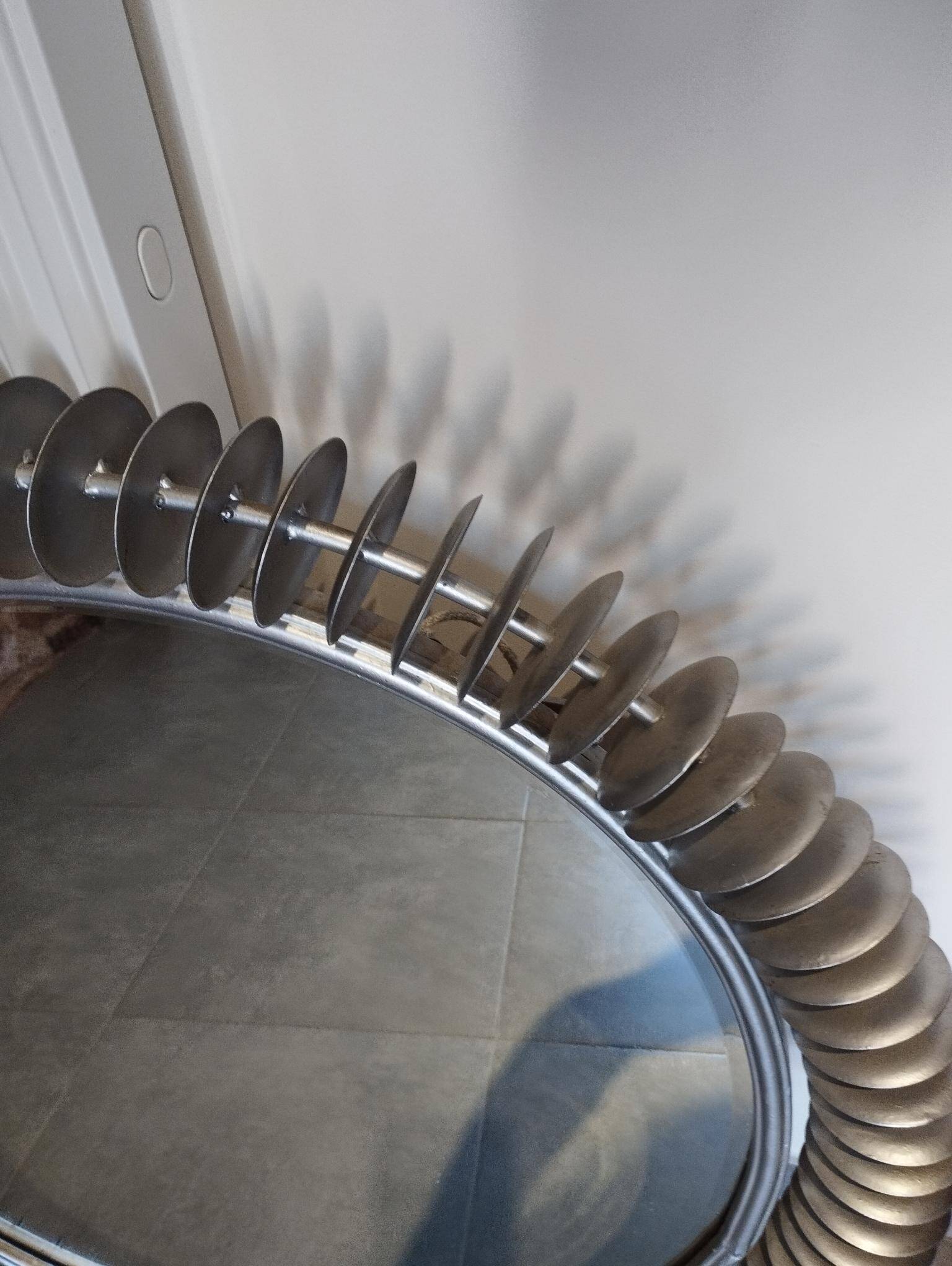 Brutalist sun-type round mirror, handmade - Popular Art