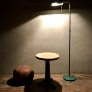 Floor lamp in brass and metal (Deknudt) vintage