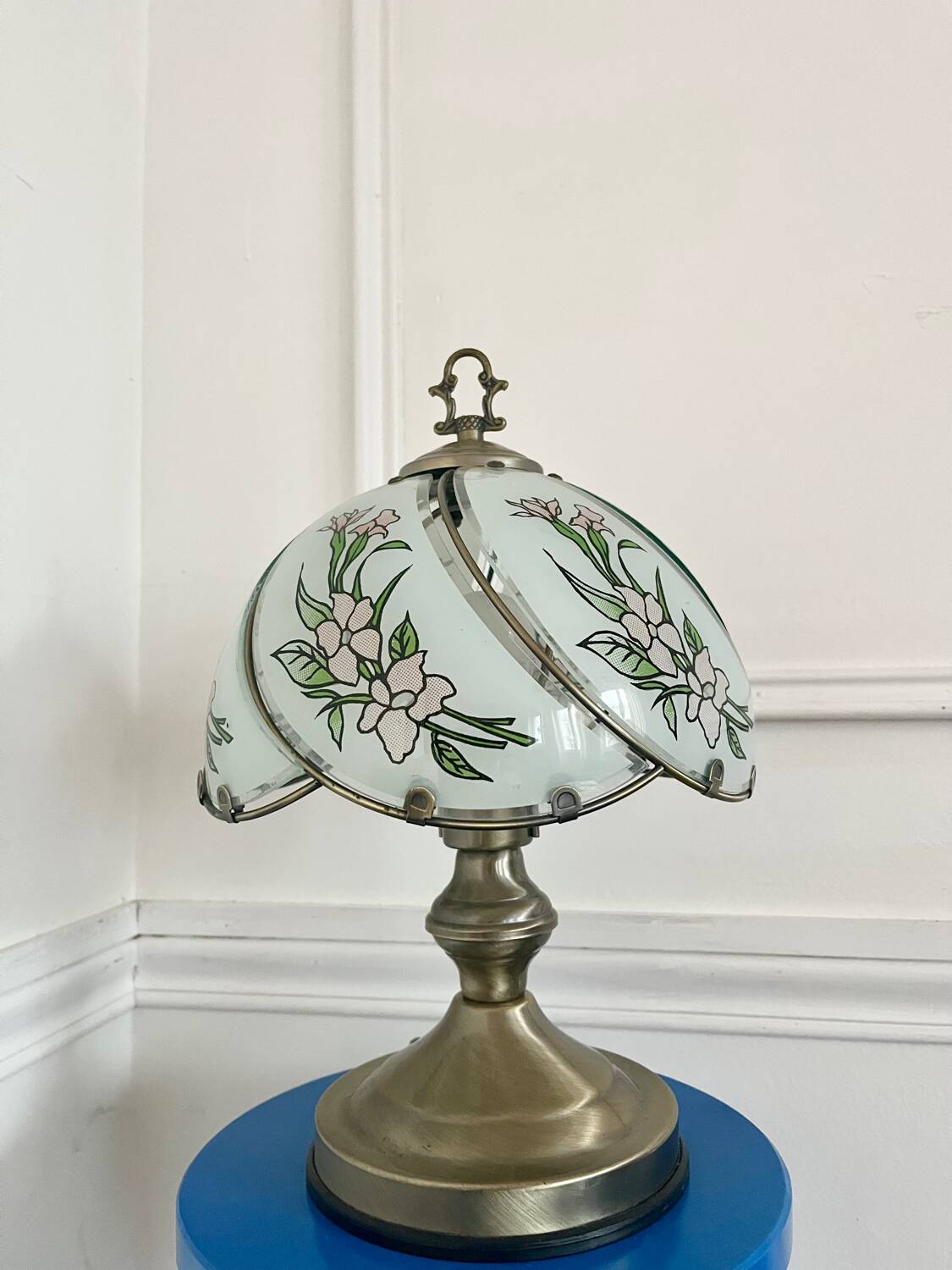 Vintage Tiffany style lamp