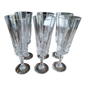 Set of 6 vintage champagne flutes in molded glass