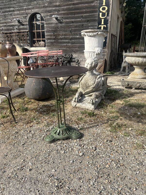 Table de jardin guéridon pied fonte