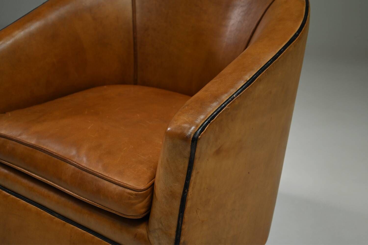 Set Cocoon & Charel armchairs by Bart van Bekhoven for Artistiek, 1990s.