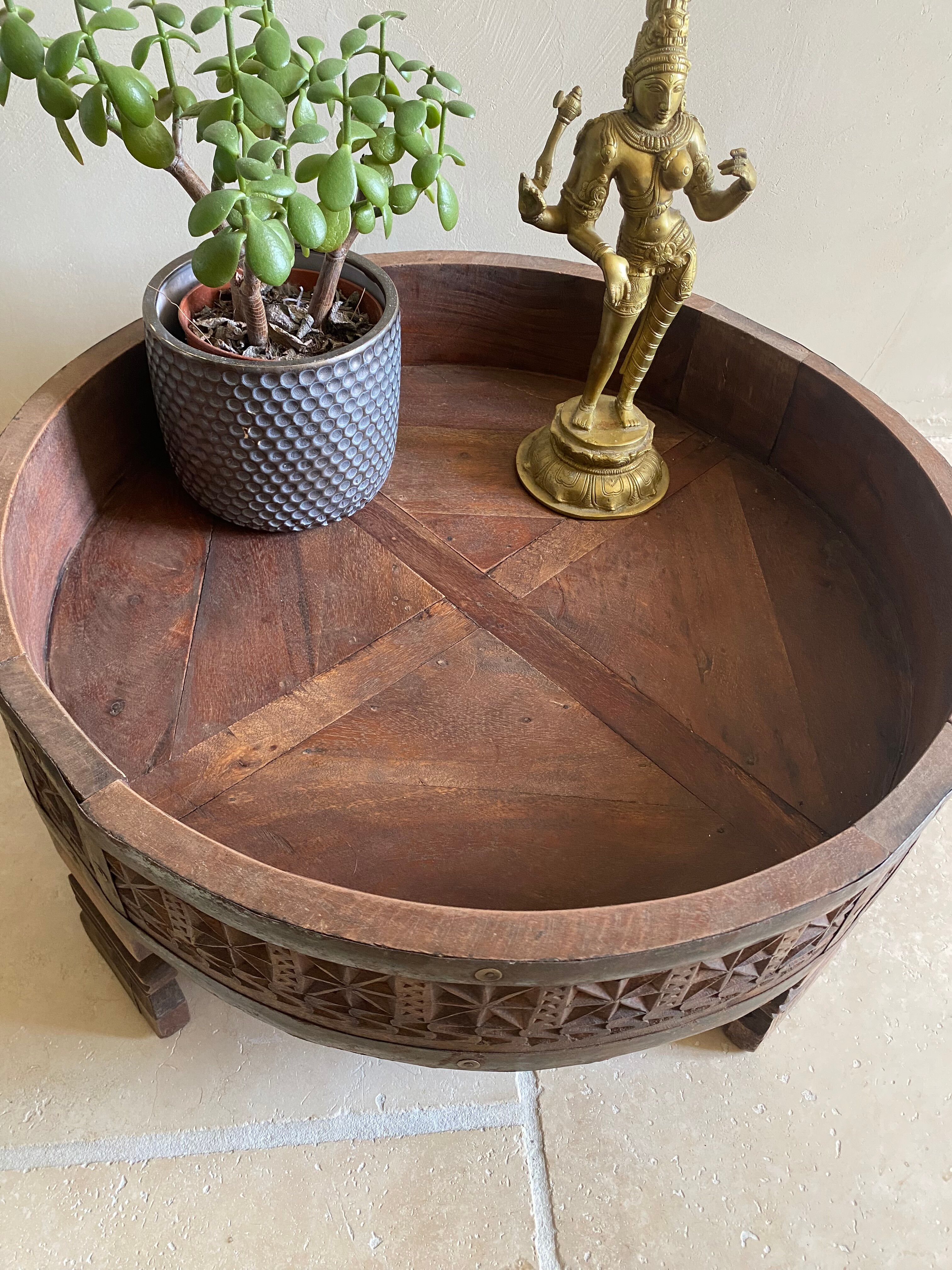 Paire chakki, tables basses, Inde