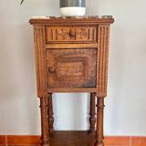 Table de chevet dessus en marble rose