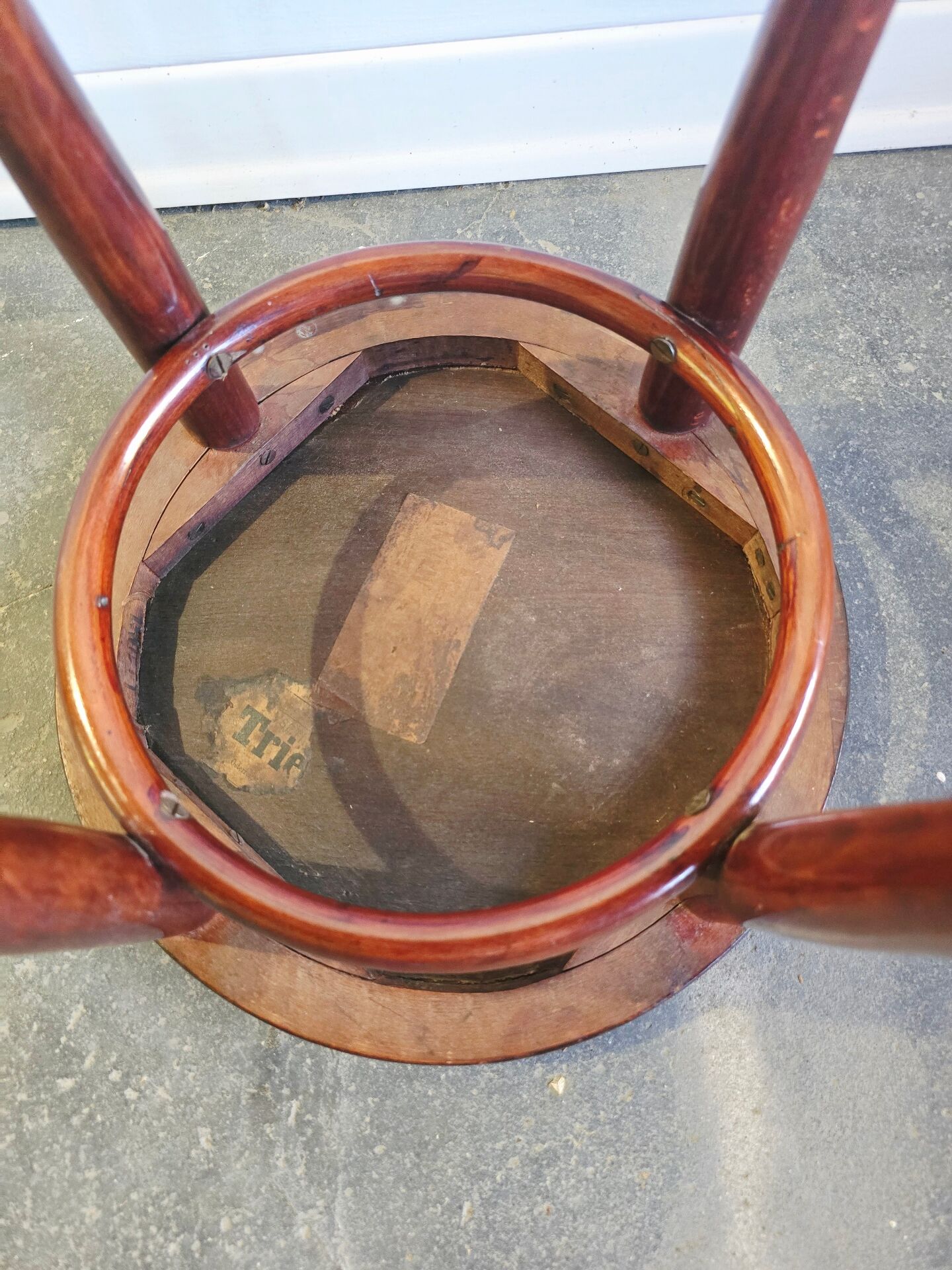 Antique Trieste Bentwood Stool 1920s Österreich Beech Wood Thonet St