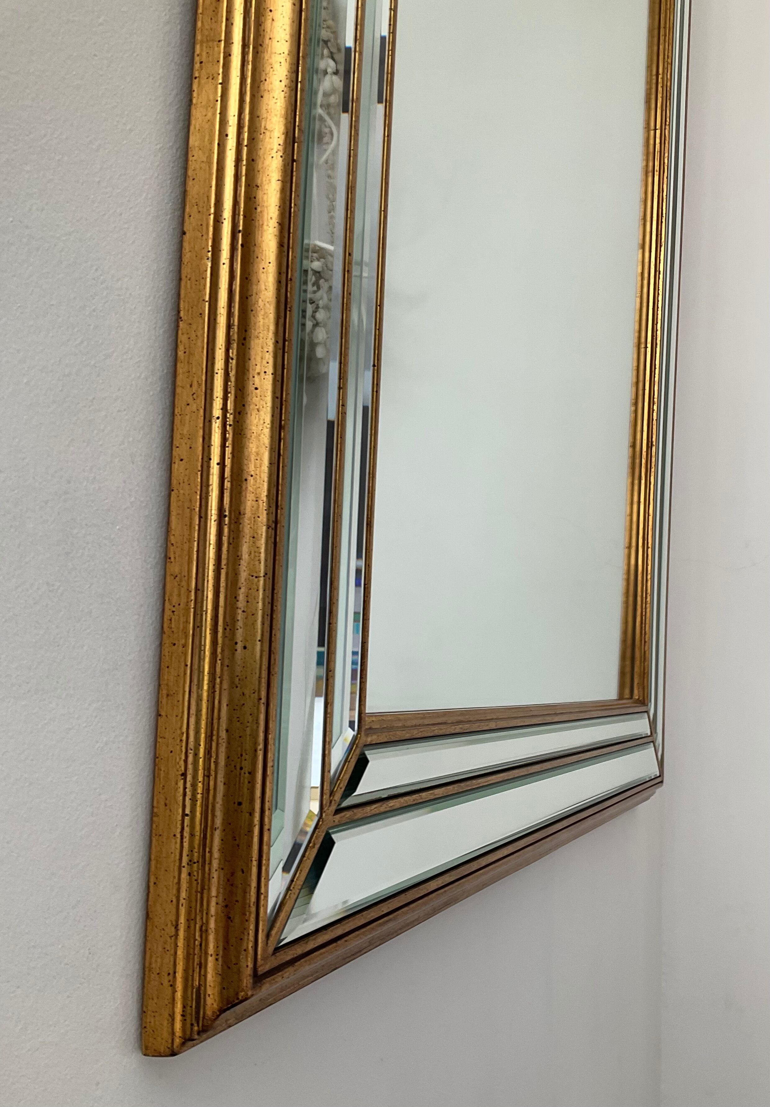 Miroir à parcloses deknudt des années 70 en bois doré