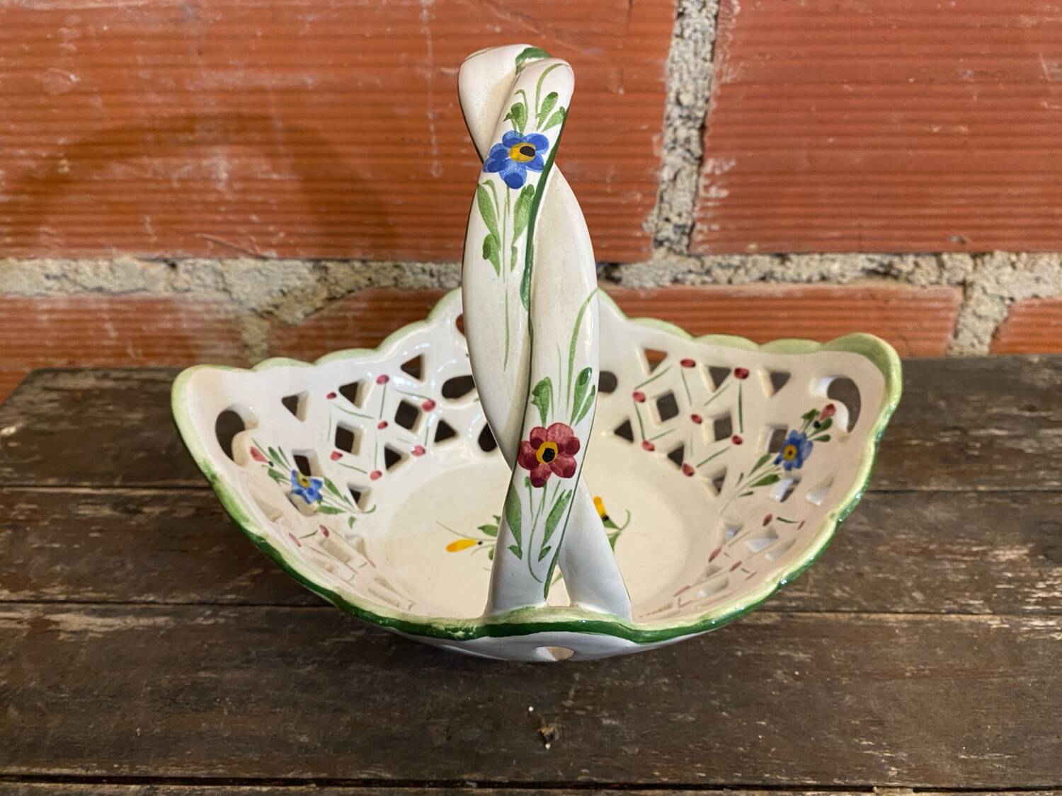 Vintage white openwork ceramic basket with flower decoration for lancel