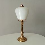 Art deco lamp in brass and opaline