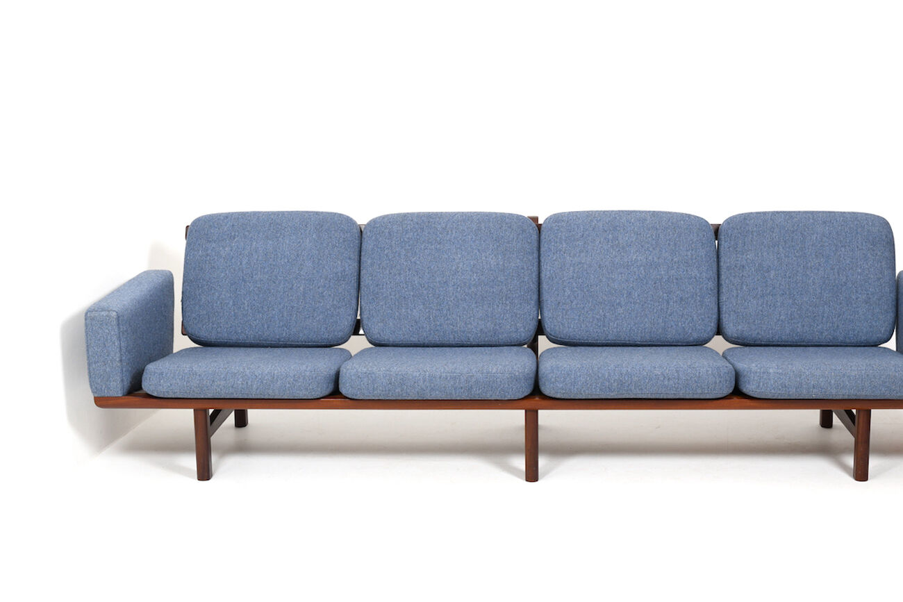 Canapé GE-236/4 en teck par Hans J. Wegner pour Getama années 1960