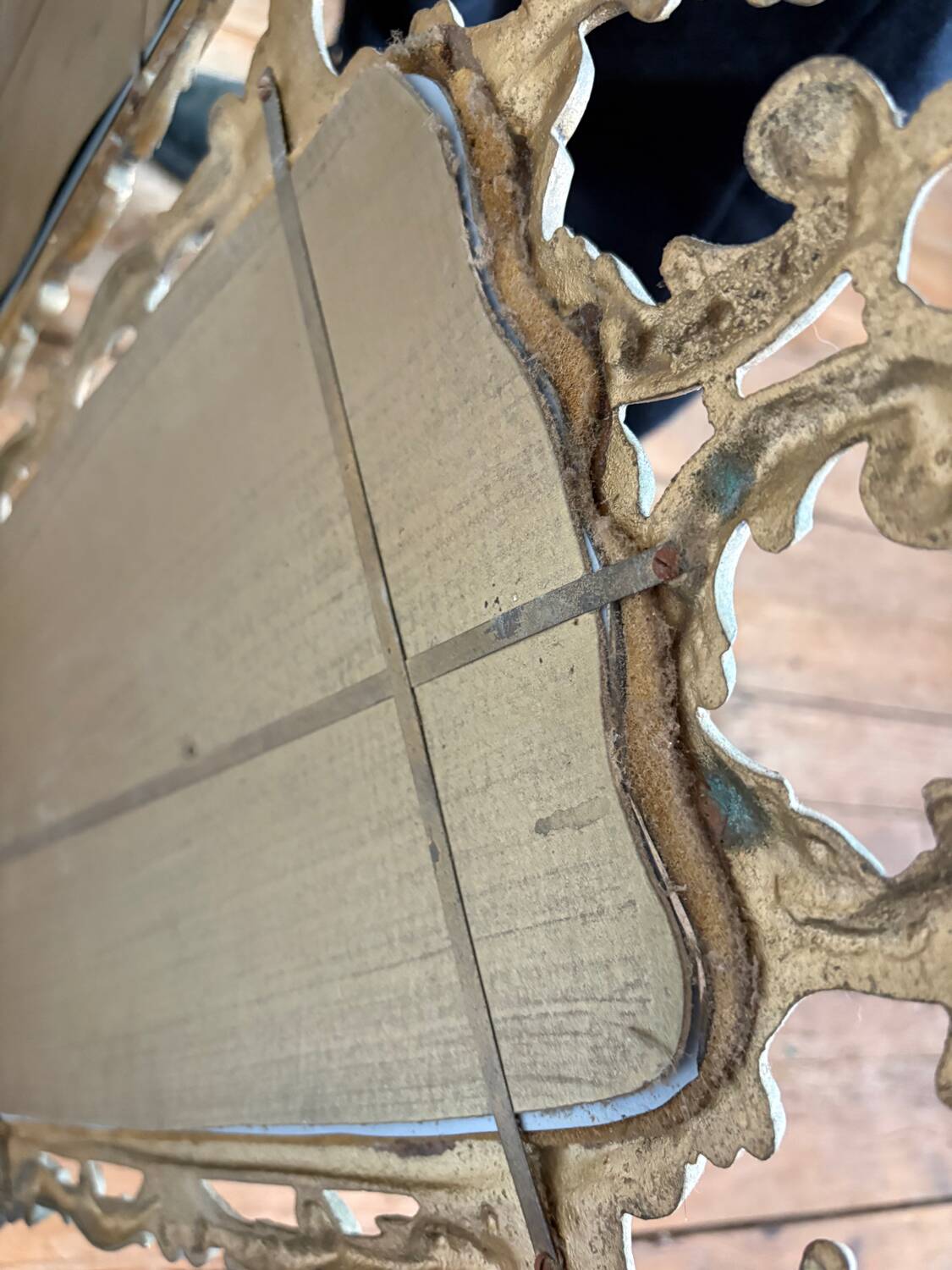 Triptyque Miroir Baroque/Rococo en laiton Doré, vers 1950 -M