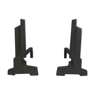 Pair of modernist chenets in cast iron and iron