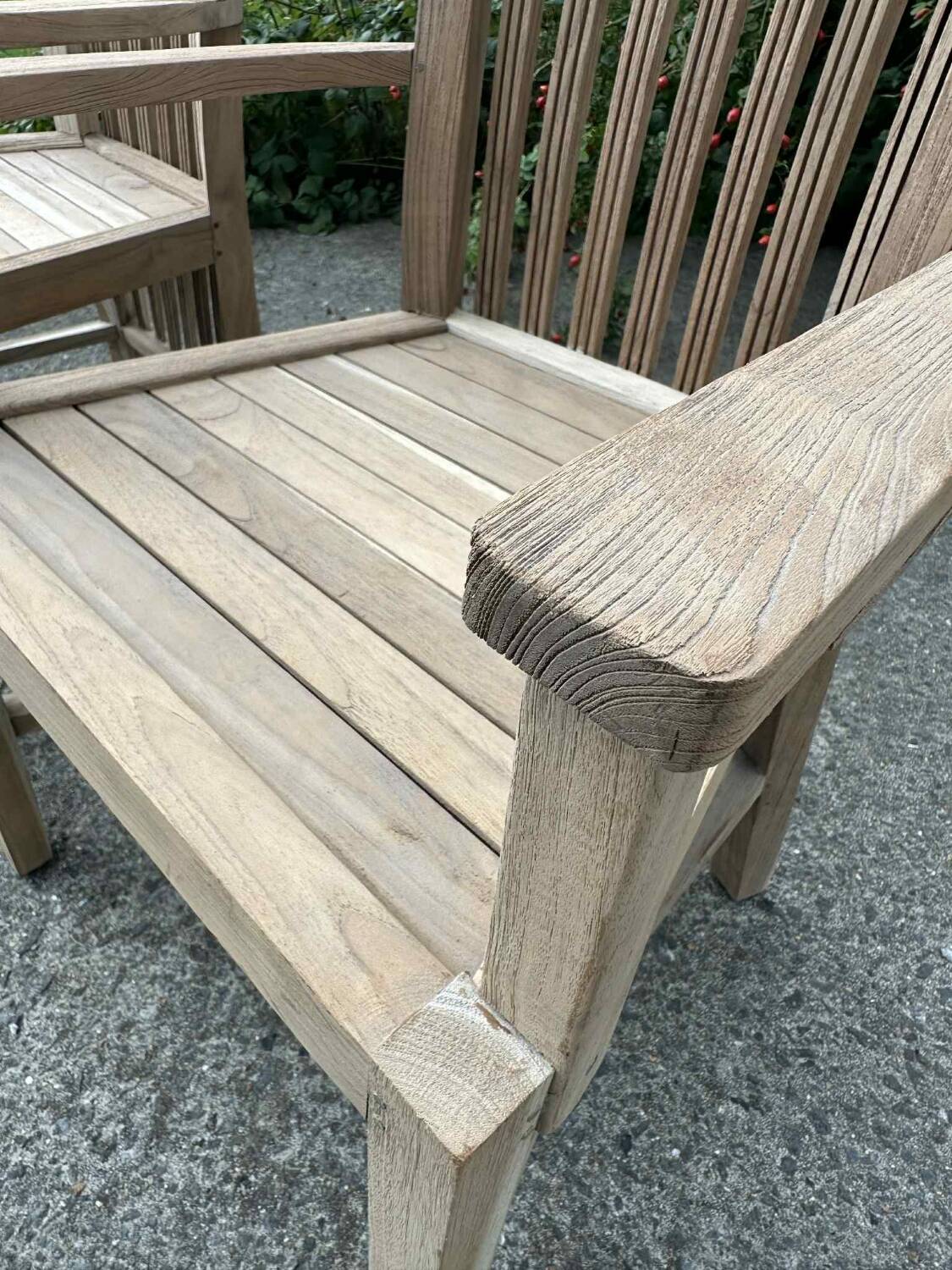 Set of 2 unfinished wooden armchairs (teak)
