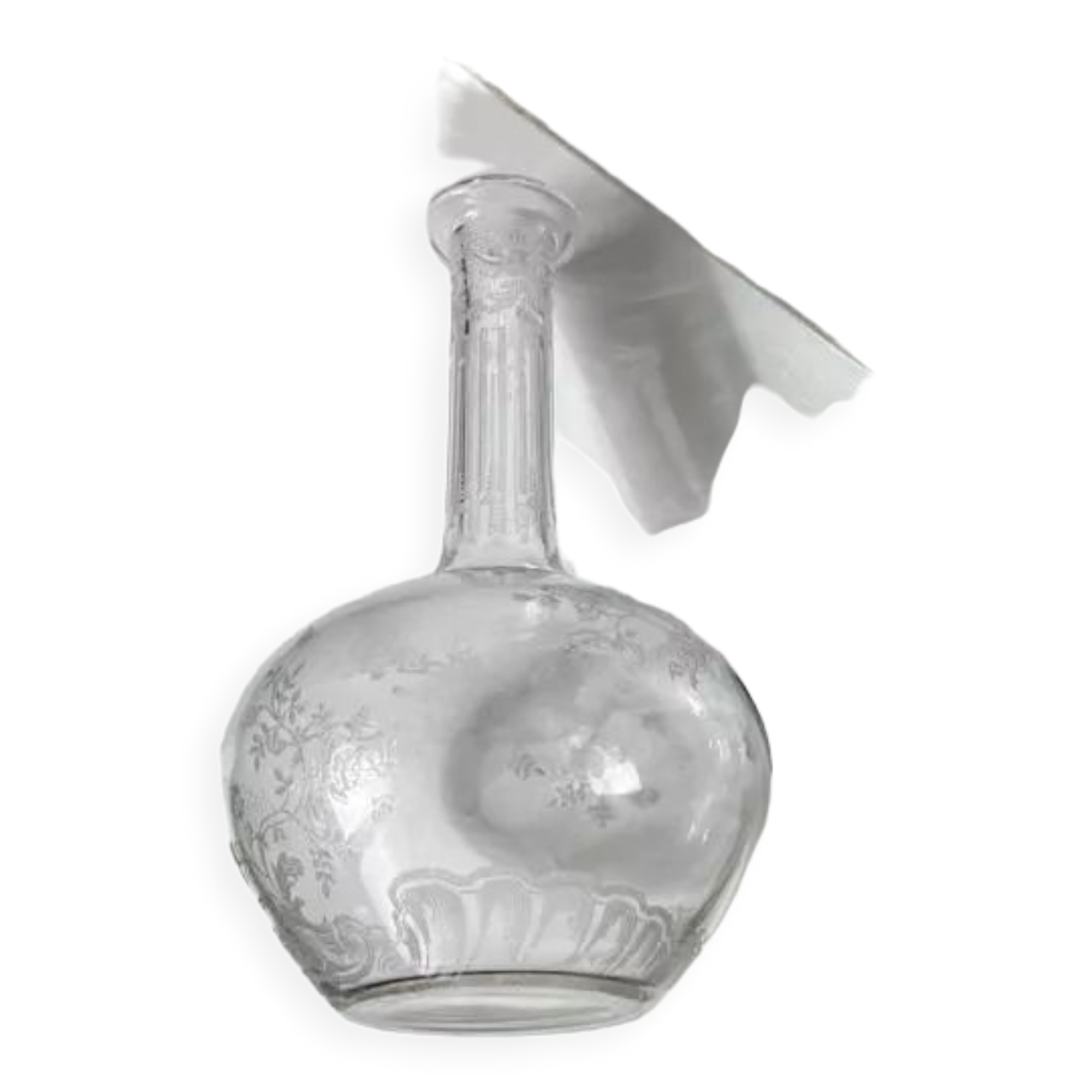 Engraved vintage wine decanter (cork reported)